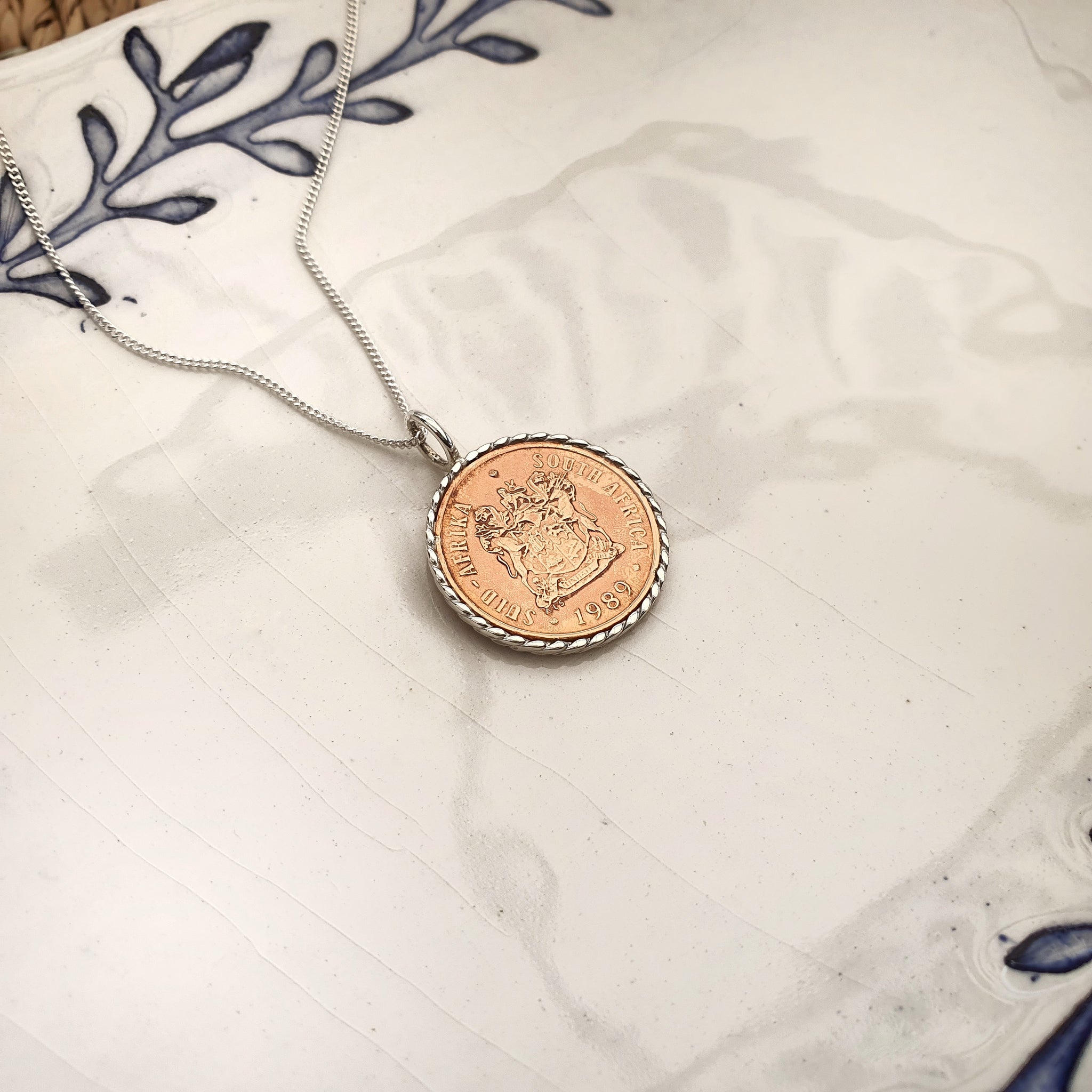 1c Twist Necklace – MIA